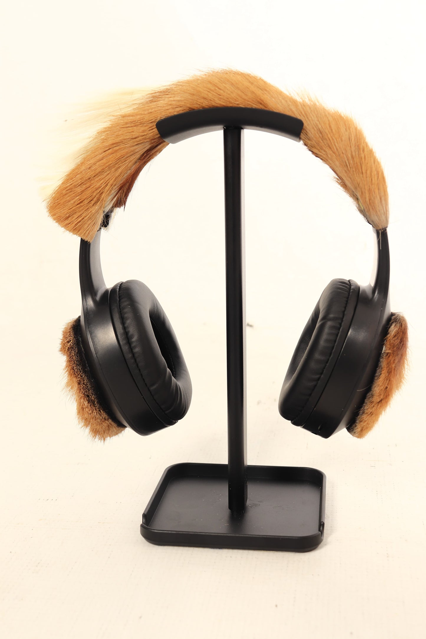Beats and Hide Wireless Springbok Hide Headphones